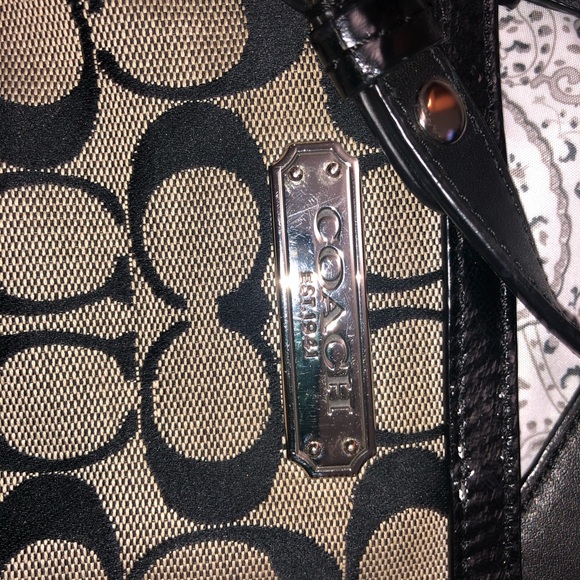 Purse - Picture 2 of 8